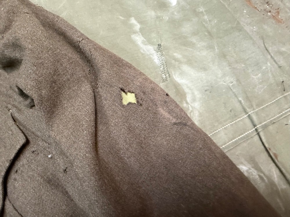 ORIGINAL WWII US ARMY EM NCO M1944 CLASS A IKE JACKET- MEDIUM, 40R