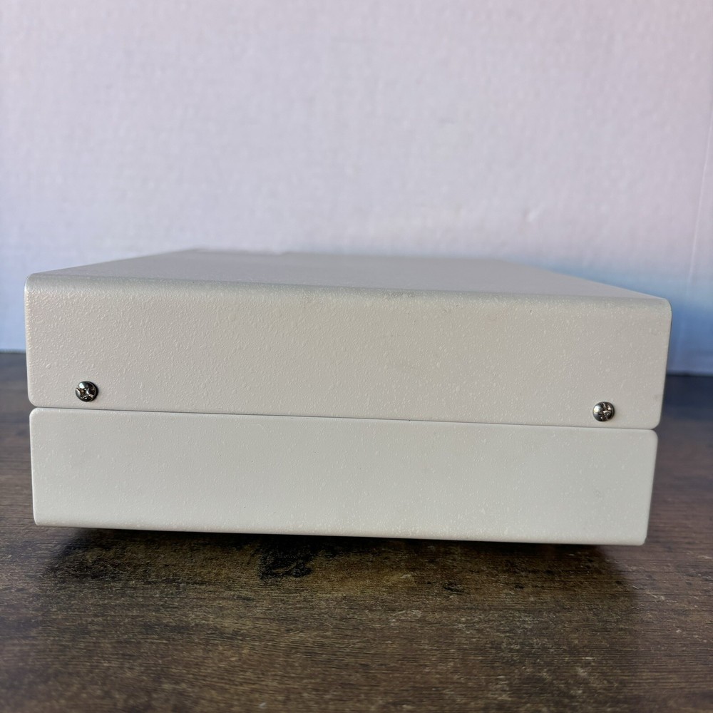 Vintage Protec Bytelan Model KVM/4 Value Switch Keyboard-video-mouse Switch