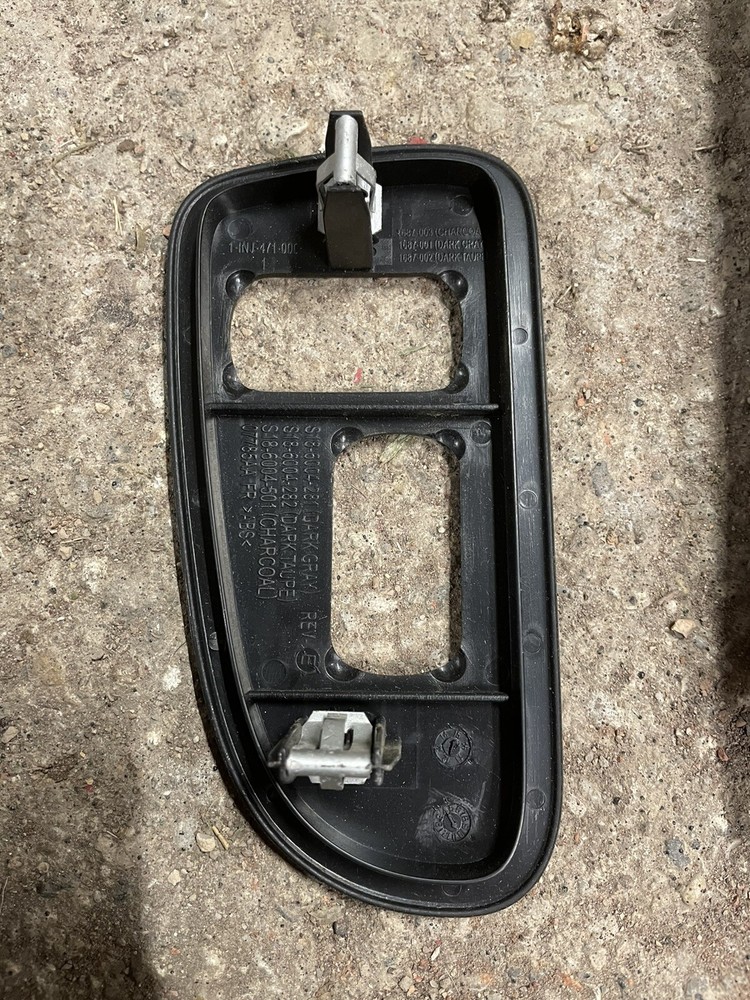 2006 & Up Peterbilt Passengrr Door Control Panel Trim