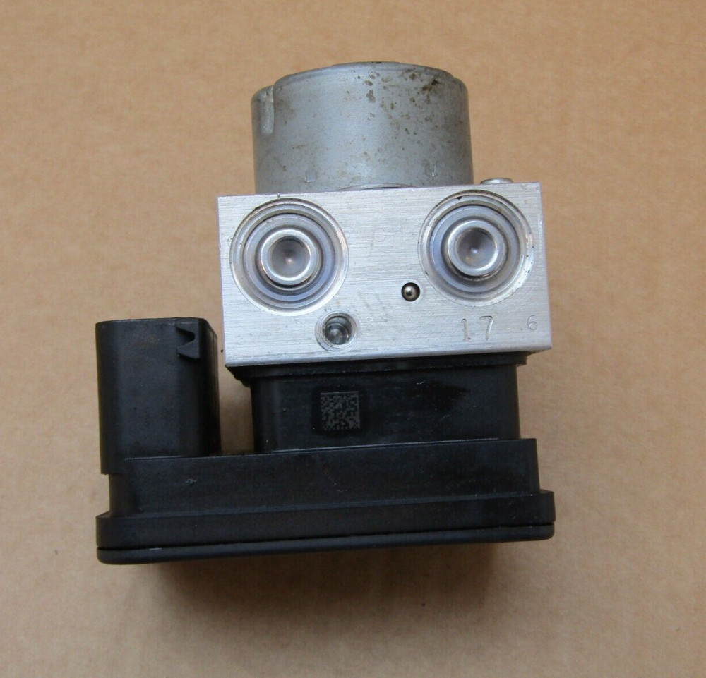 SYM NHT 125 2024 2,582 miles ABS pump control unit module (14352)