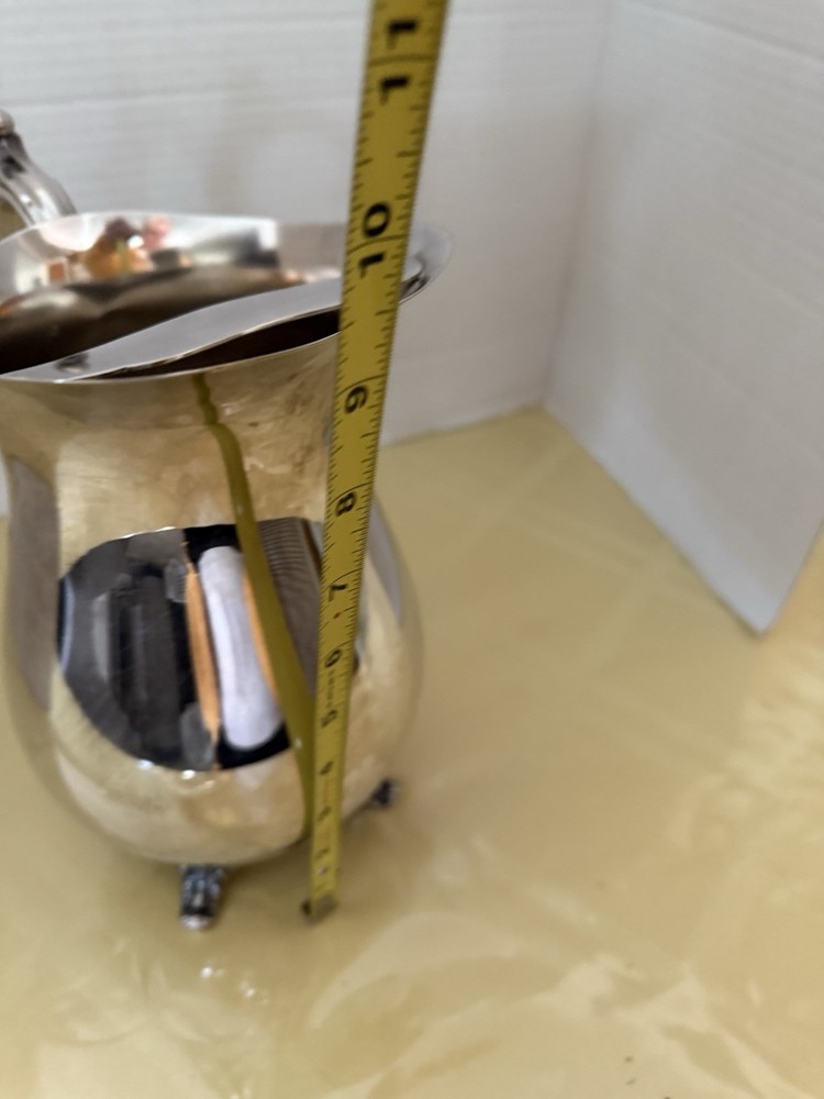 Silver plated Water Or Liquid Server