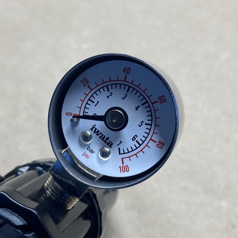 IWATA 100 PSI SPRAY REGULATOR