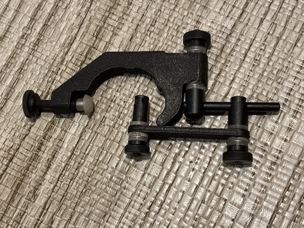 Universal Indicator Holder