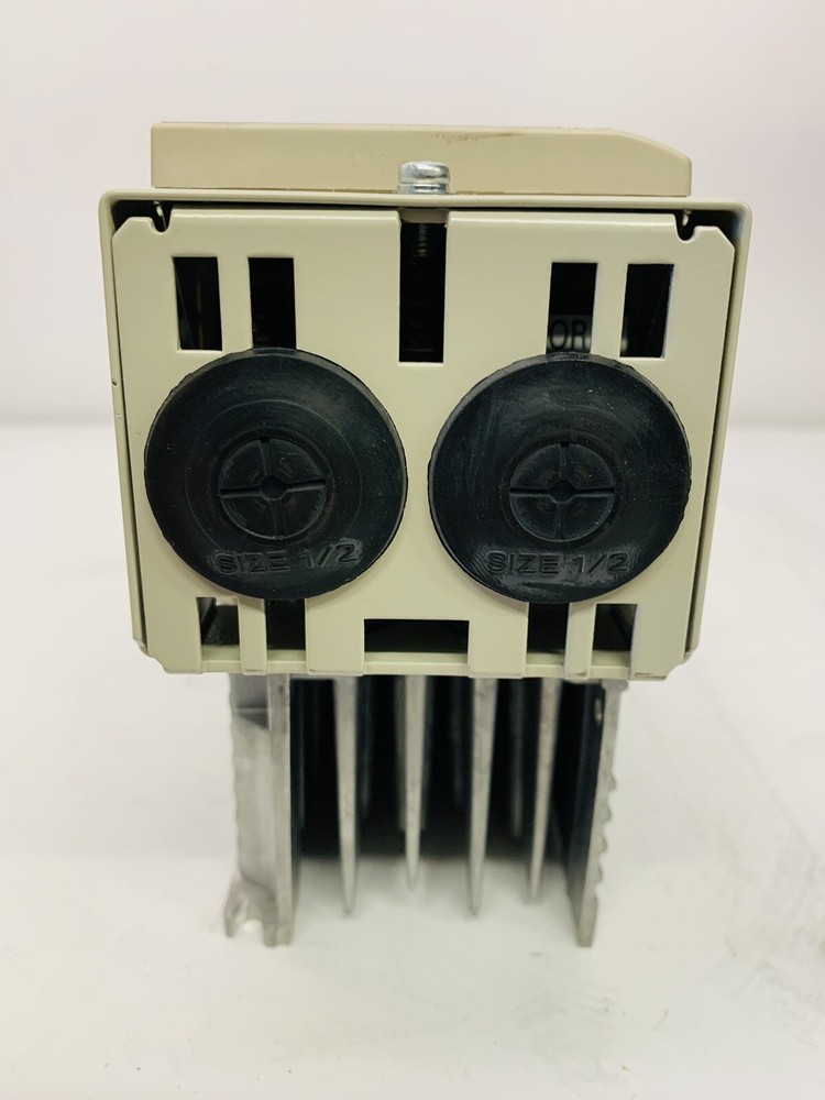 YASKAWA CIMR-VU2A0006FAA **NEW**