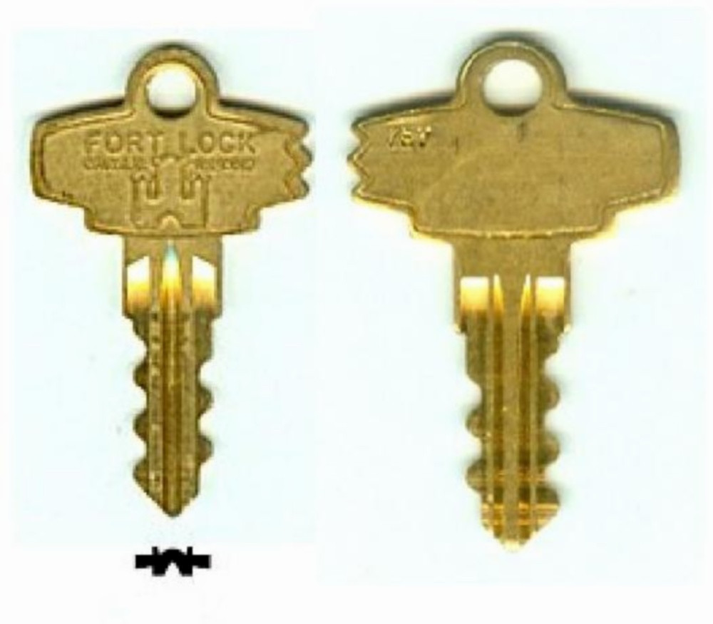 (2) Dynamo Foosball Valley Pool Table Replacement Keys Fort Lock #2255