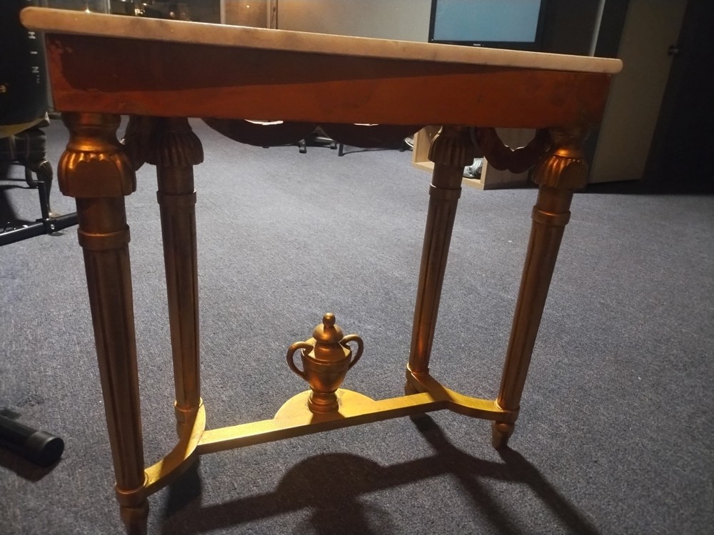 marble top table Antique 👀