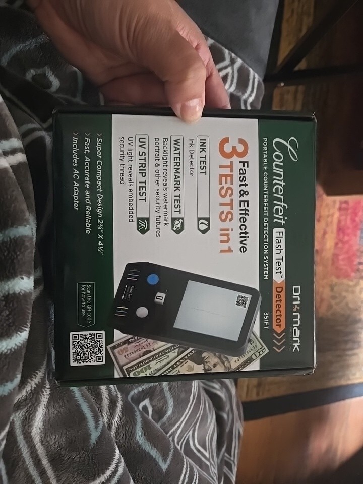Dri Mark Flash Test Counterfeit Bill Detector, 3 Easy Tests in One Small Device