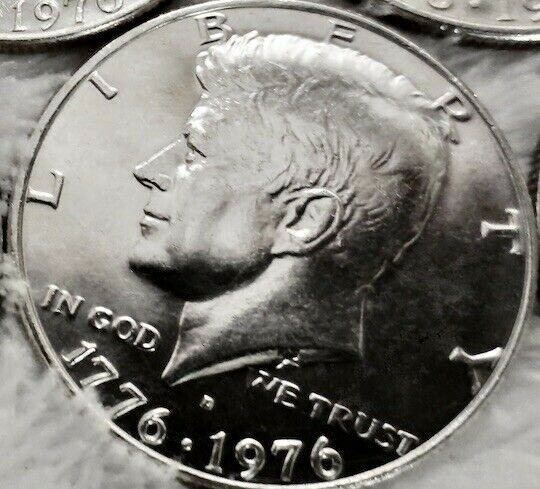 1 P or D 1776-1976 BICENTENNIAL KENNEDY HALF DOLLAR. BUY 2 GET A P+D+ A DISCOUNT