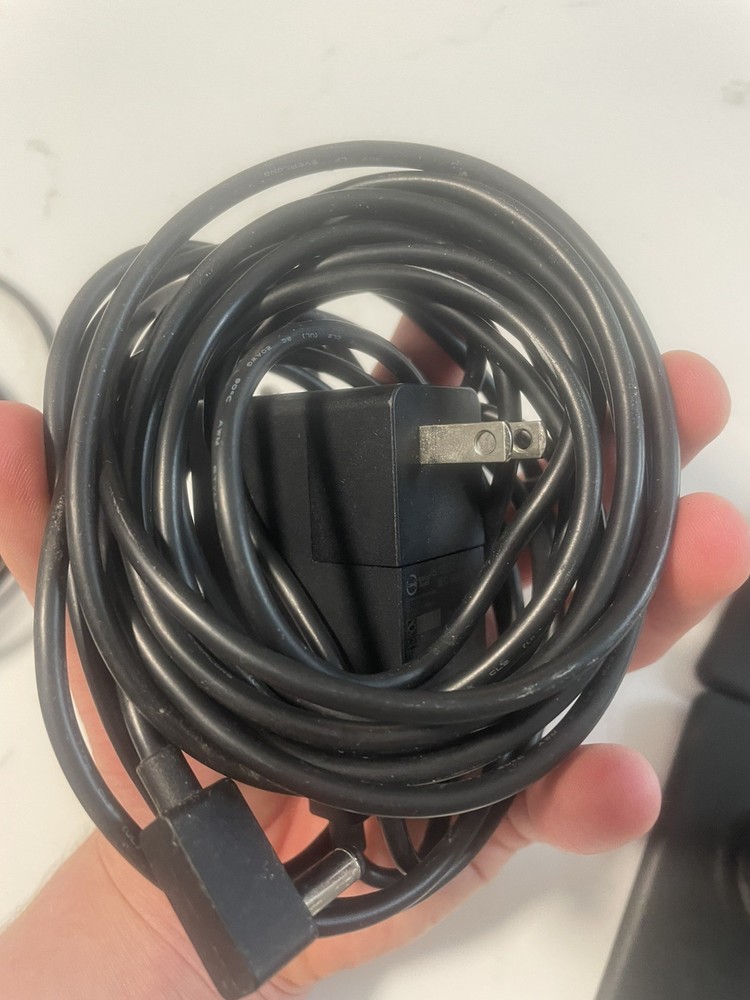 Valve SteamVR Base Station 2.0 (Pair) with power cables