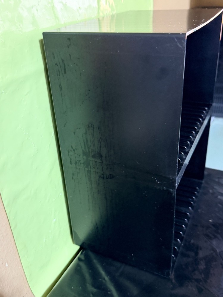 Case Logic 30 CD Hard Plastic Storage Rack Wall Mount Holder Organizer