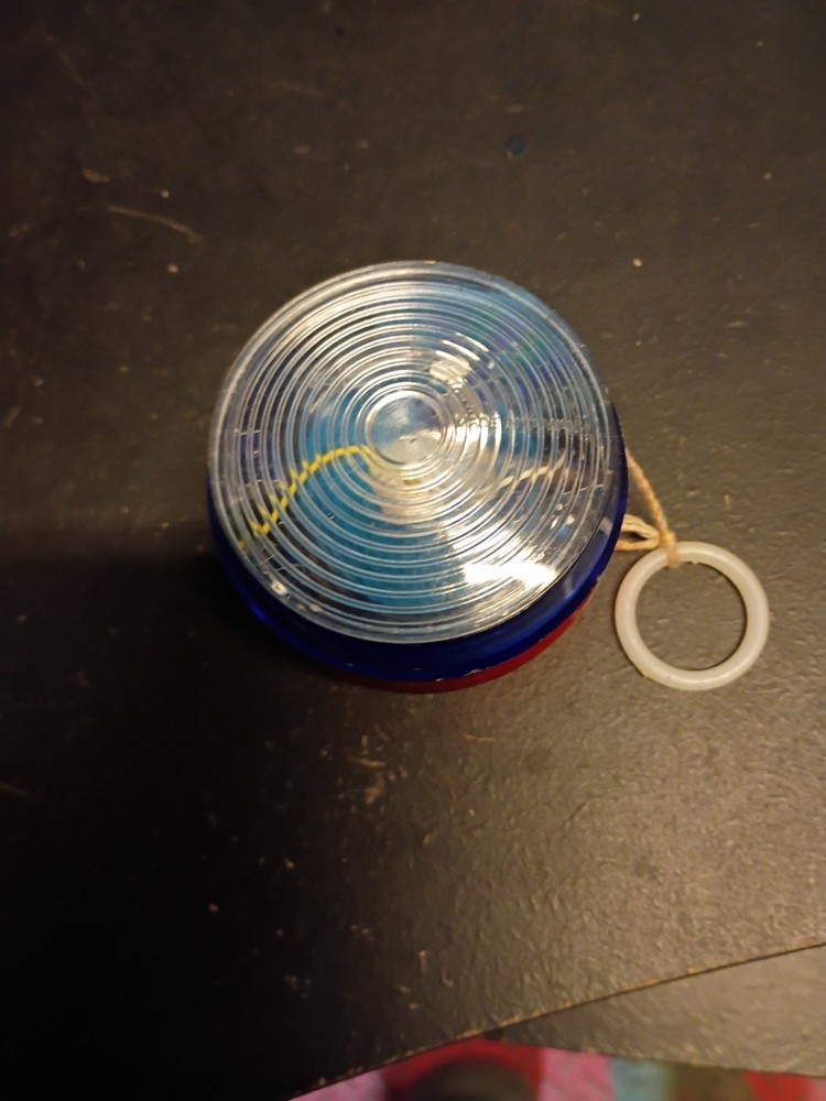 Vintage Light Up Yo-Yo, Red / Blue