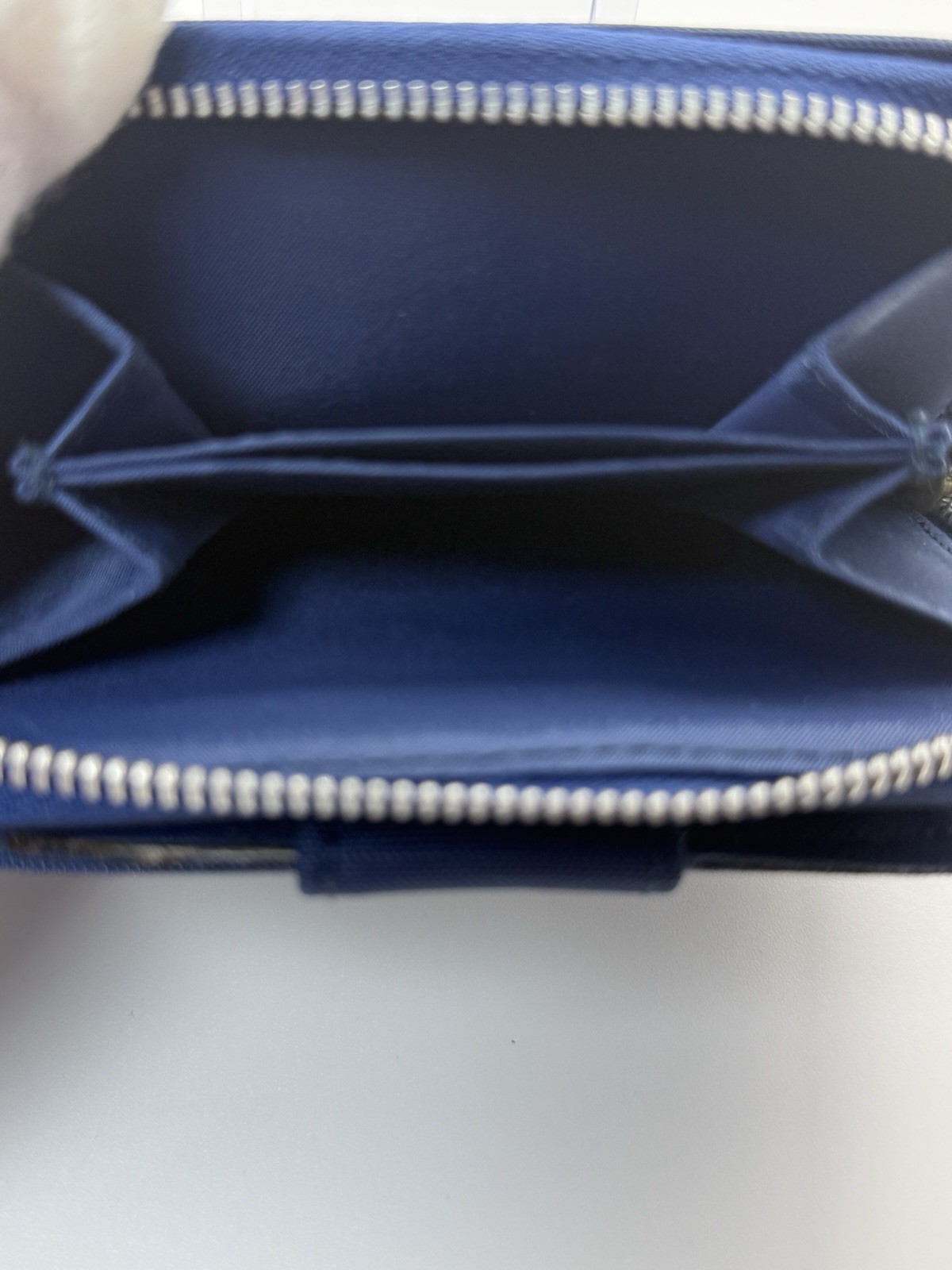 BLUE SCOOBY DOO Wallet With Flowers Zipper