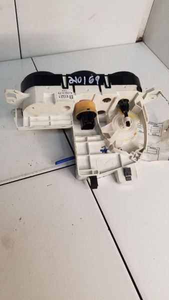 Used A/C Selector Switch fits: 2007 Mazda cx-7 main control manual Grade A
