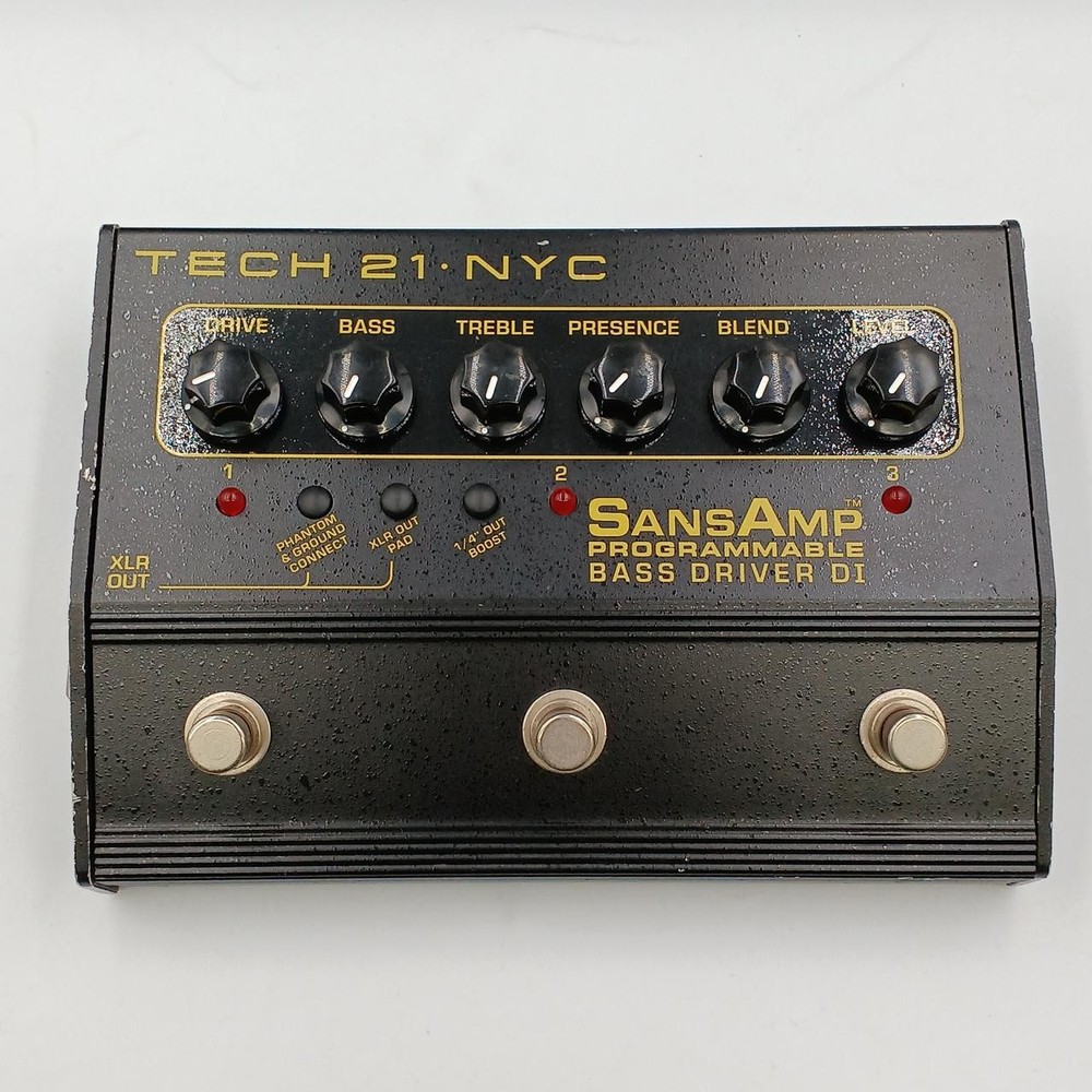 TECH21 PROGRAMMABLE BASS DRIVER DI bass prelifier