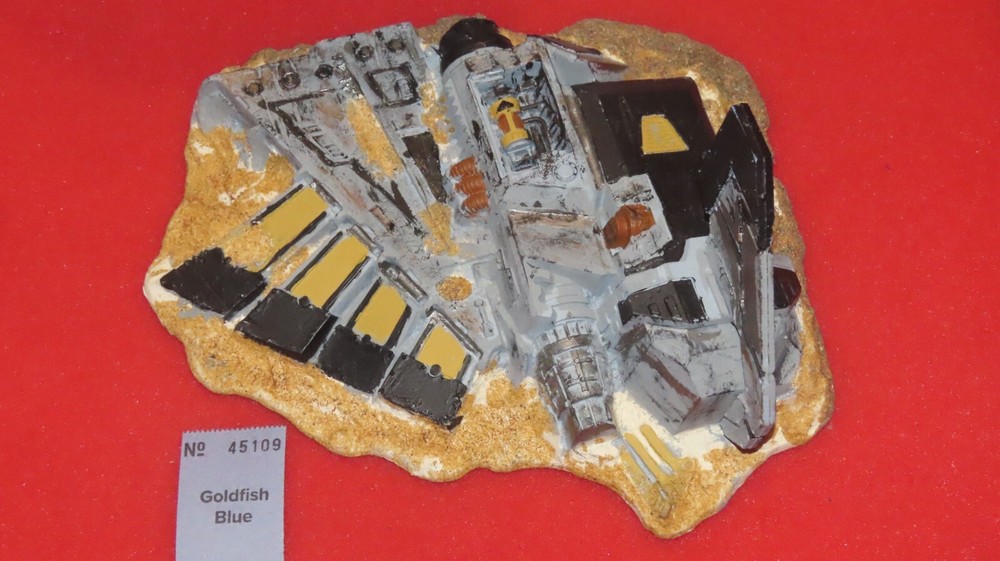 Games Workshop Warhammer 40K Crashed Aquila Lander Scenery Objective WH40K OOP