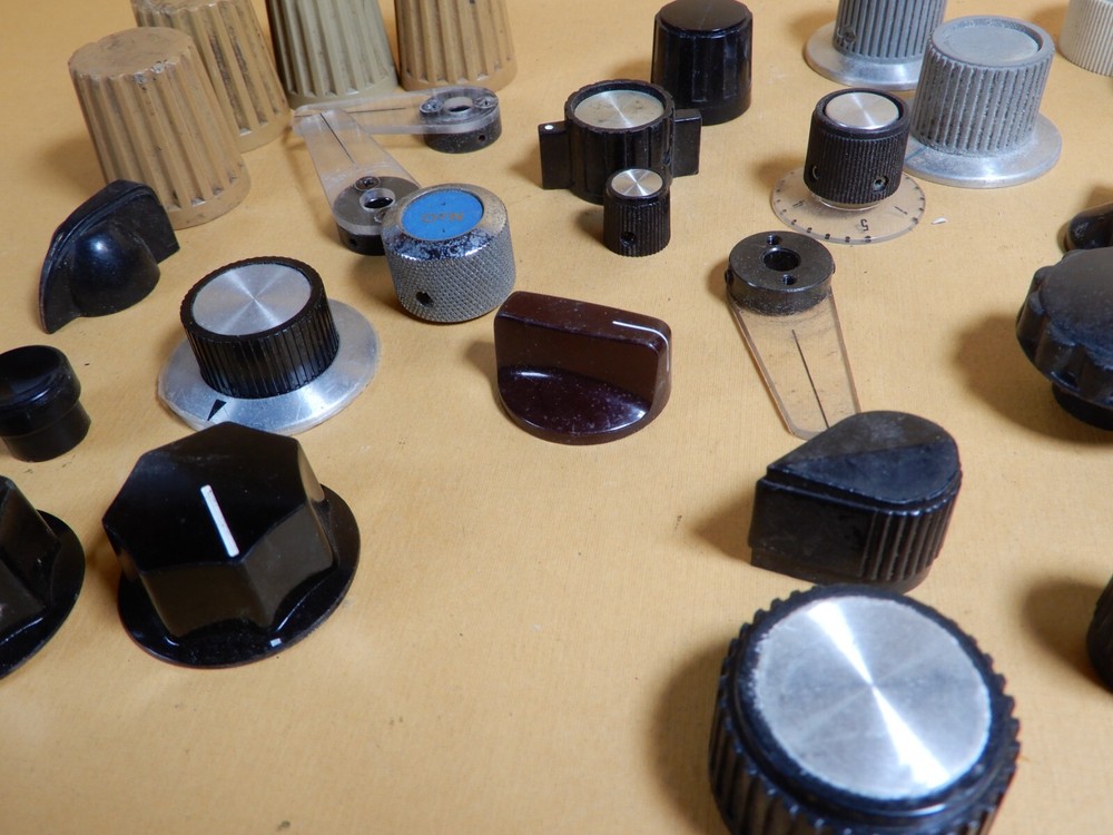 Huge Lot of Vintage Knobs - One Brown Daka Ware Everything Shown