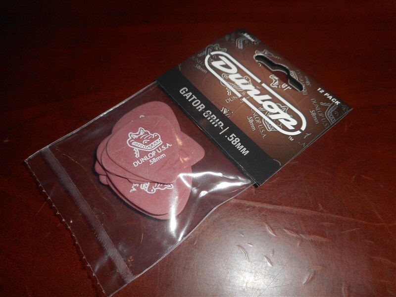 NEW Dunlop Gator Grip Guitar Picks (12), 417P, .58mm