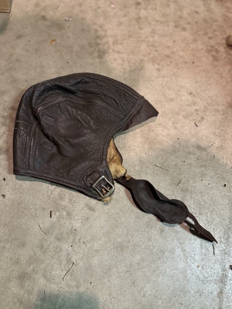 WW II USN Flight Helmet NAF 1092-72