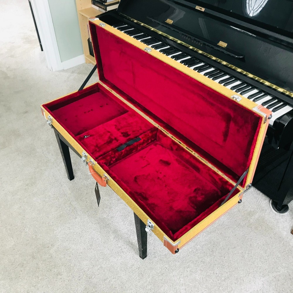 Lockable Electric Guitar Hard Shell Case with Red Plush Interior for Strat, Tele