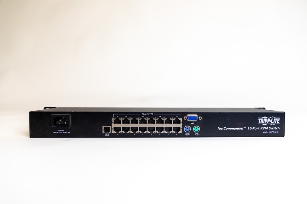 Tripp Lite NetCommander (B0720161) 16-Ports Rack-Mountable KVM switch PS/2...