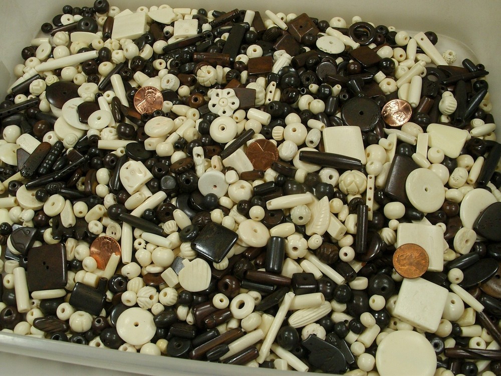 4 Pounds Assorted Water Buffalo Bone Beads / Scrap Pieces / Left Overs Bulk (Z3)