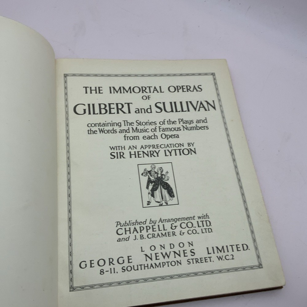 The Immortal Gilbert & Sullivan Operas Bourne Hardback
