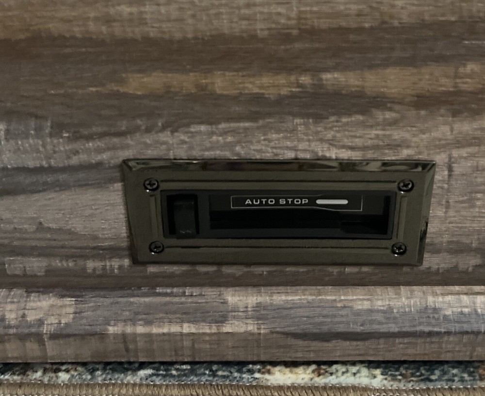 Victrola Quincy 6-1 Nostalgic Bluetooth Record Player - READ DESCRIPTION