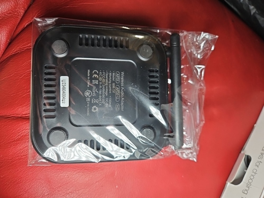 1Mii B06TX Bluetooth Adapter 5.0 Transmitter TV Wireless Headphone/Speaker CIB