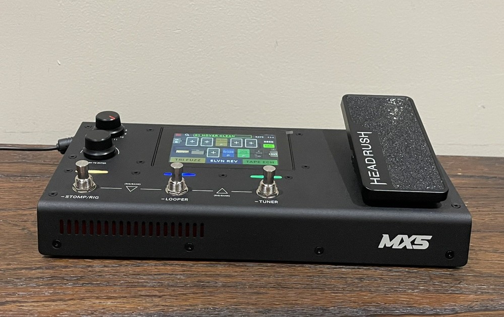 HeadRush MX5 Amp Modeling Guitar Effect Processor. With Cables And Case