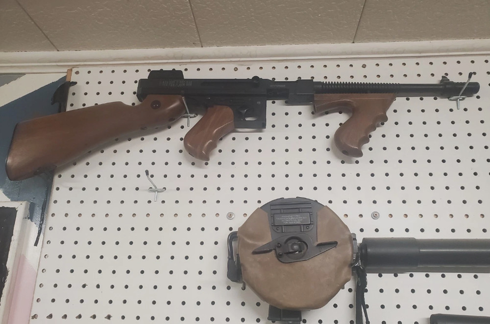 Thompson Submachine Gun airsoft with Drum Magazine