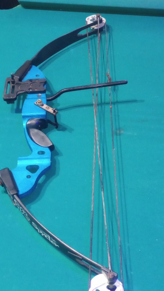 ( Blue ) Spyder PSE Youth Bow (Great Condition)