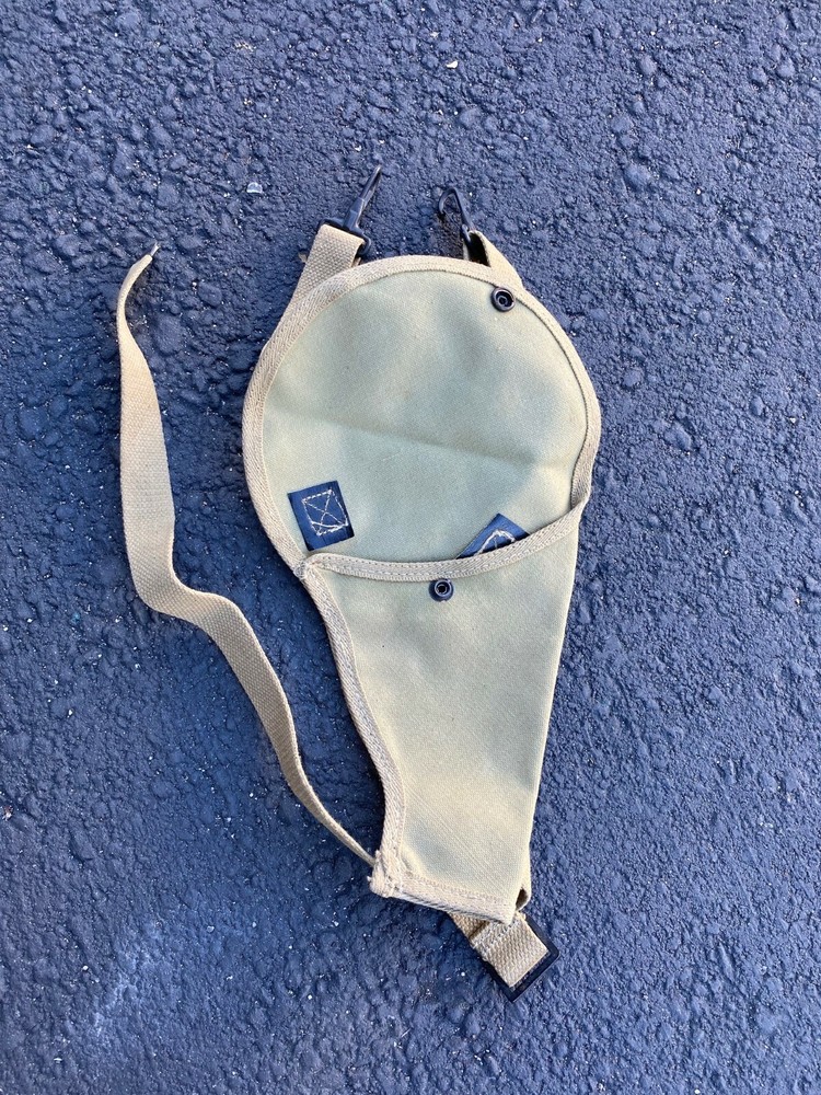 ISRAELI CANVAS HOLSTER WITH STRAPS.