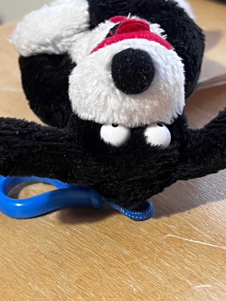 WOOLWORTHS Worth Dog keyring vintage 2006