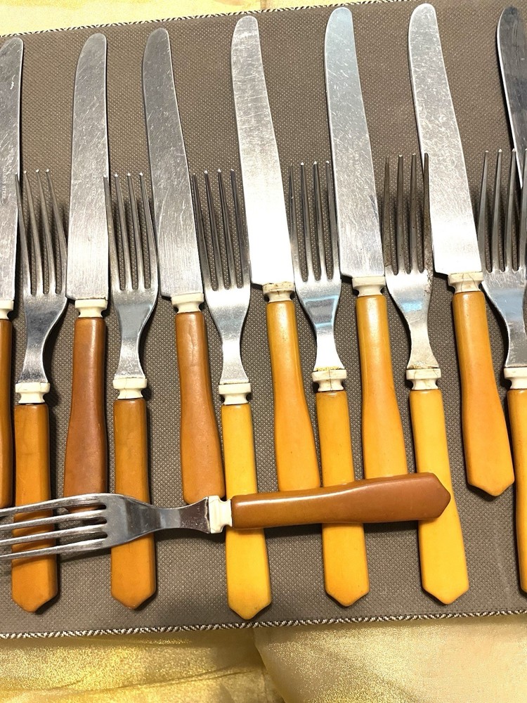 Vintage Butterscotch Bakelite 22pc Silverware Set