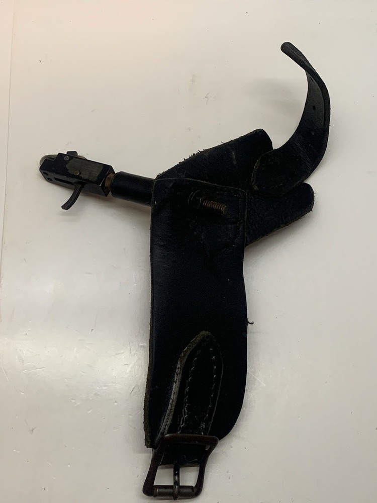 Vintage Bow Wrist Release