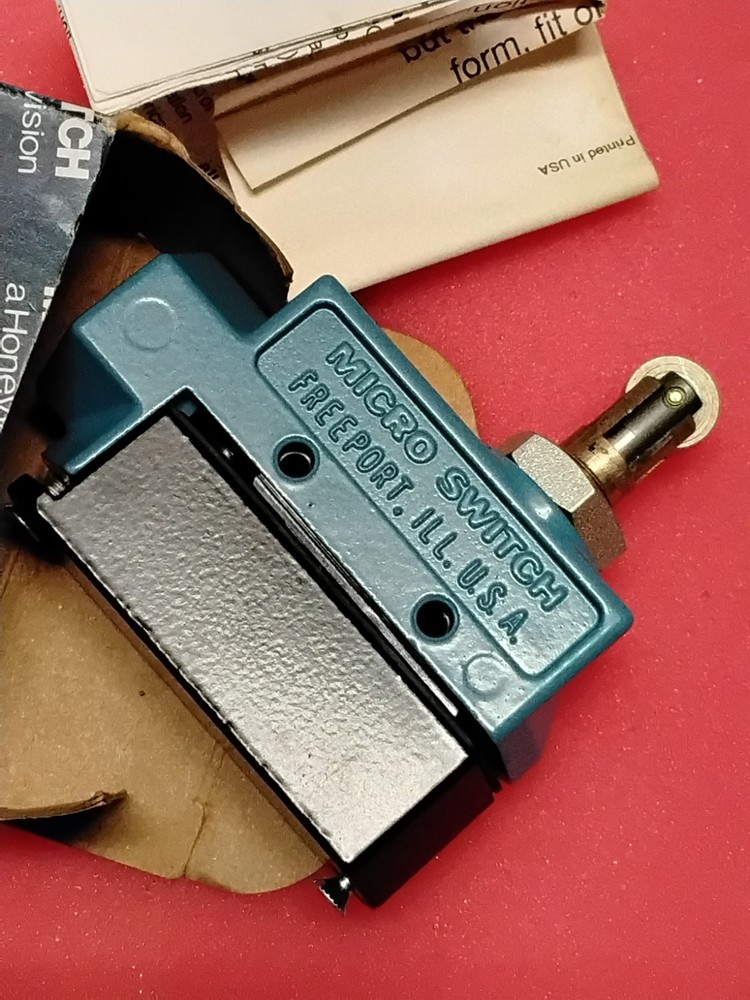 HONEYWELL BZE6-2RQ9 Micro Switch New