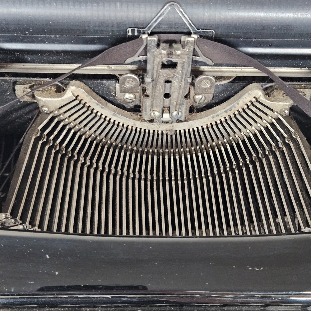 1930s Corona Junior Model S Great Depression Typewriter With Case
