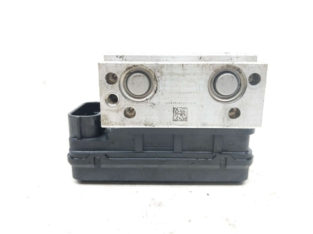 19 Kawasaki EJ800 W800 Cafe Racer ABS System Pump Module