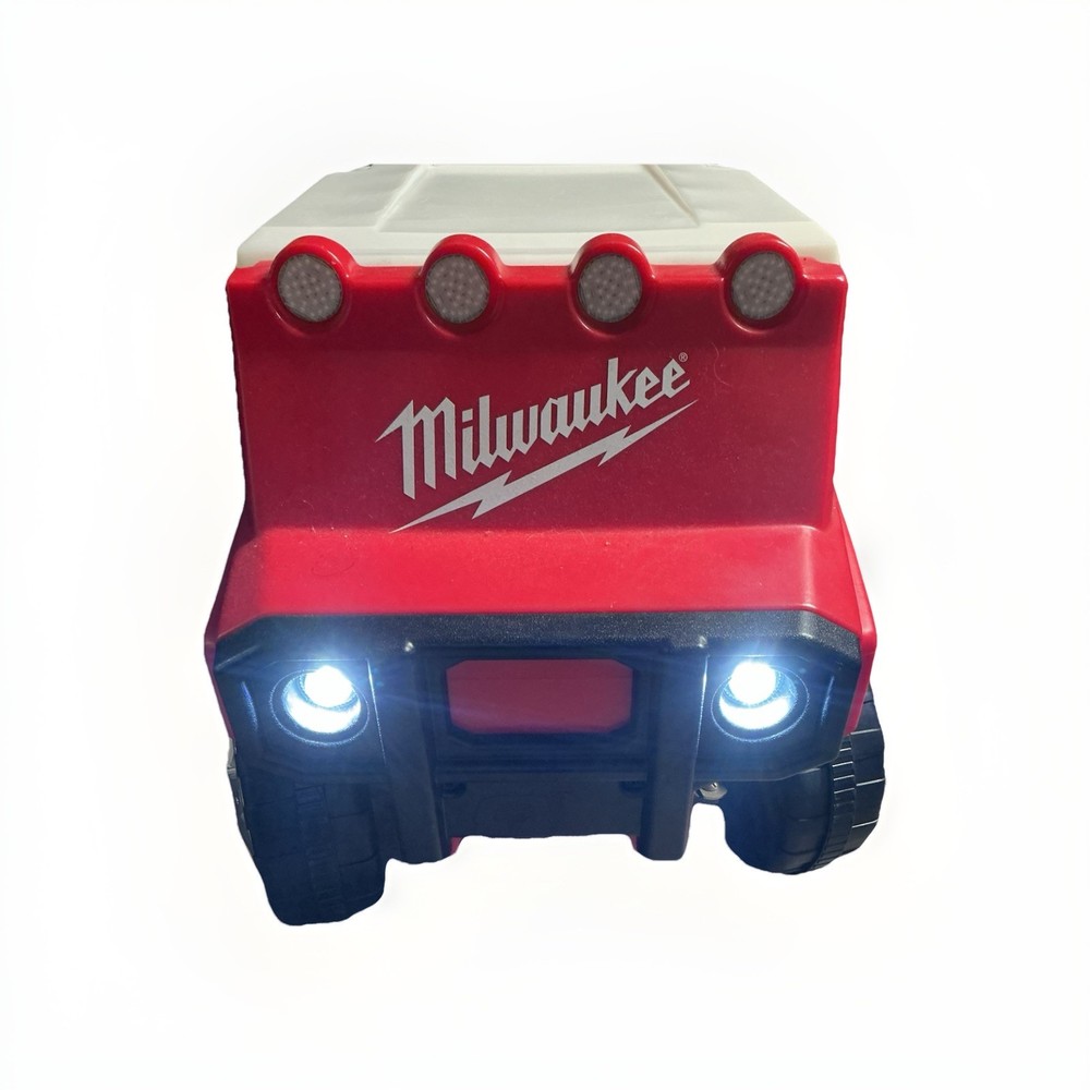 Milwaukee Tool C3 beverage Cooler W/ Remote.