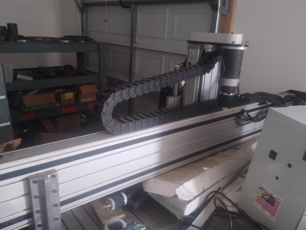 wood router table with router