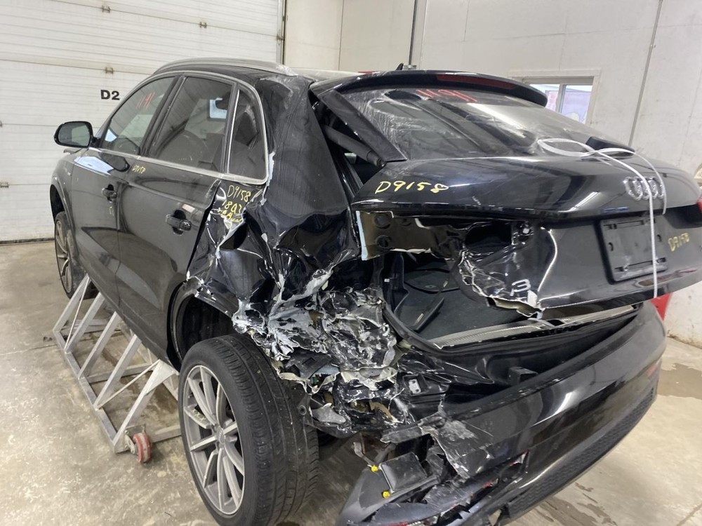 Complete Console Front Floor Fits 15-18 AUDI Q3 1031076