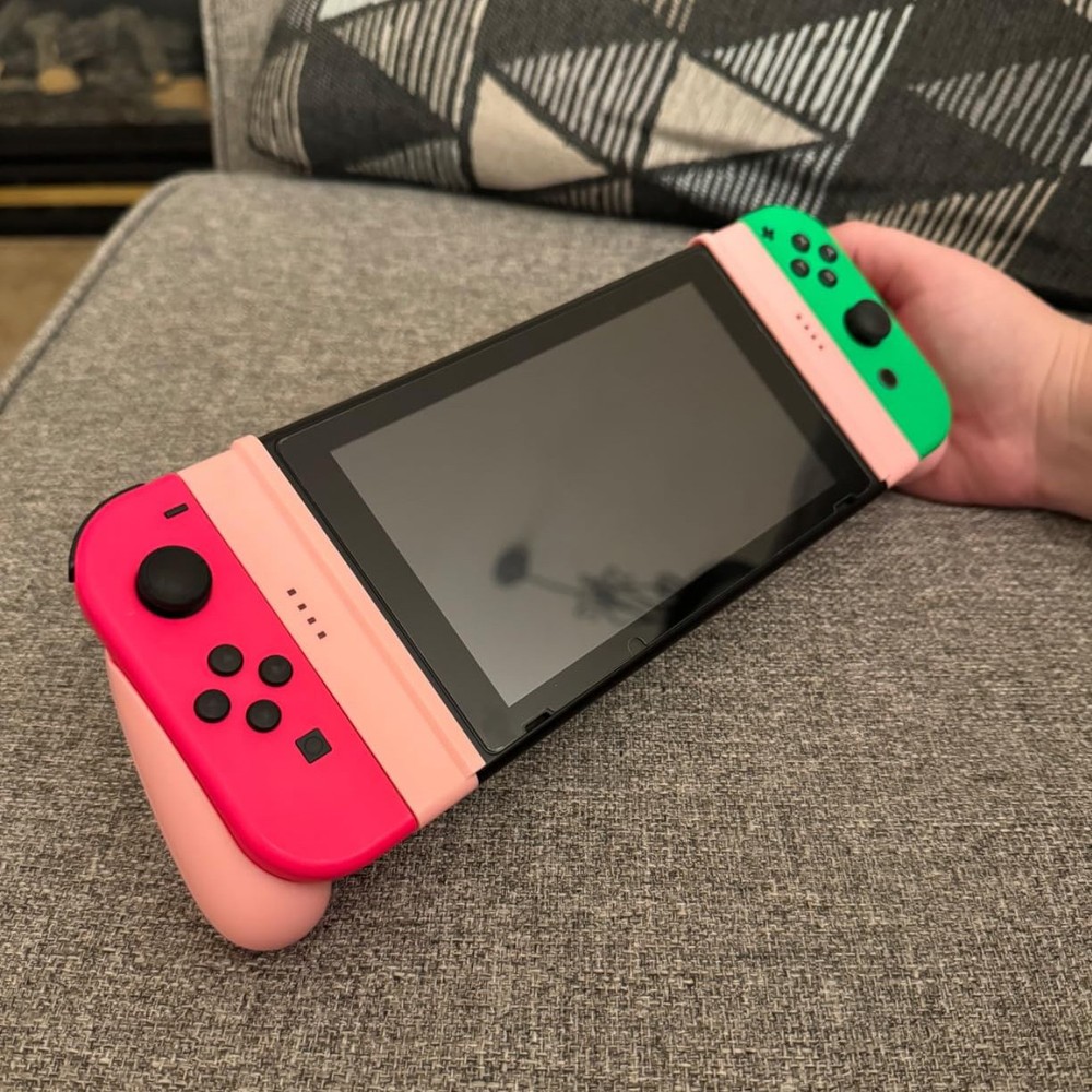 1pcs Pink Two-in-one Grip Comfort Controller Extend Holder For Switch Joy Con