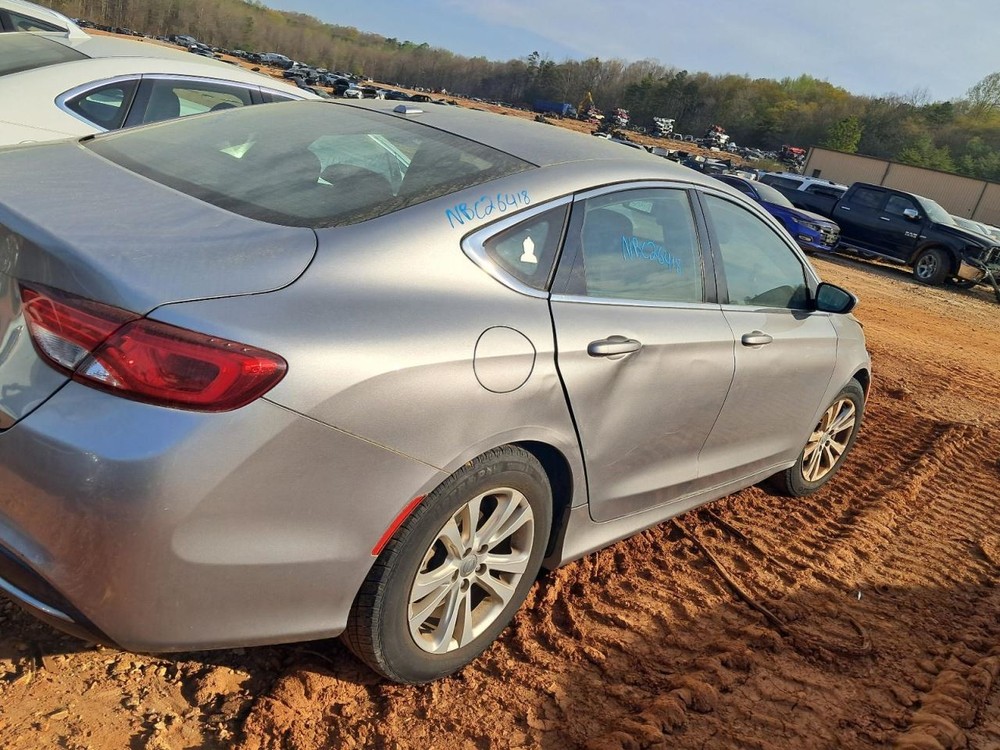 200 2016 Glove Box 5015842