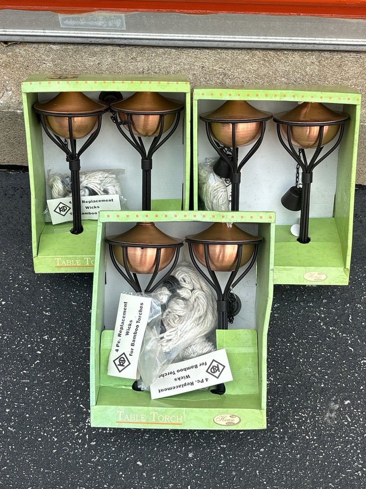 Table Tiki Torch