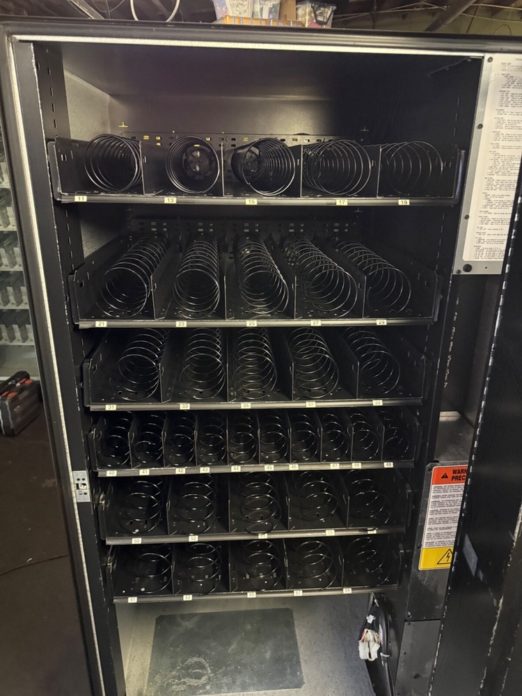 AMS 39-640 Sensit 2 Snack Vending Machine MDB (Refurbished)