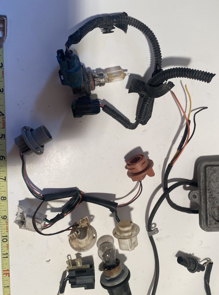 Osram AA4265100DG And Random Light Harnesses