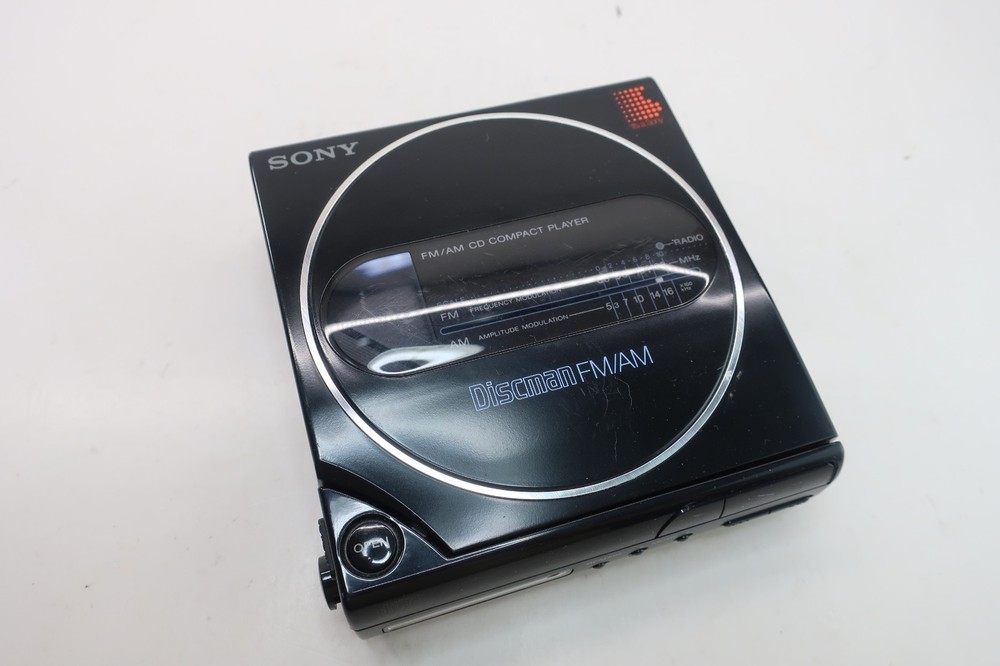 Sony D-T3 Discman FM/AM CD Compact Player - Untested No Battery