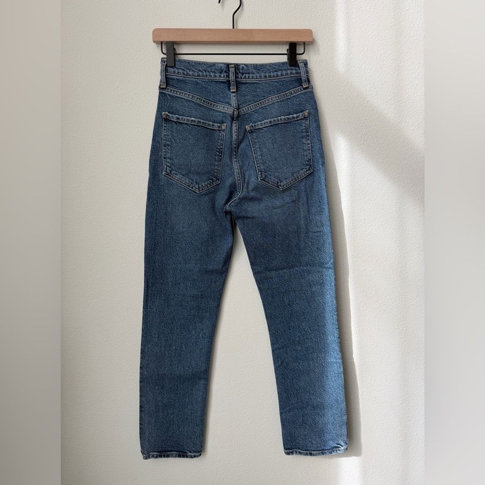 AGOLDE Riley High Rise Straight Crop Jeans in Transfer - Size 25