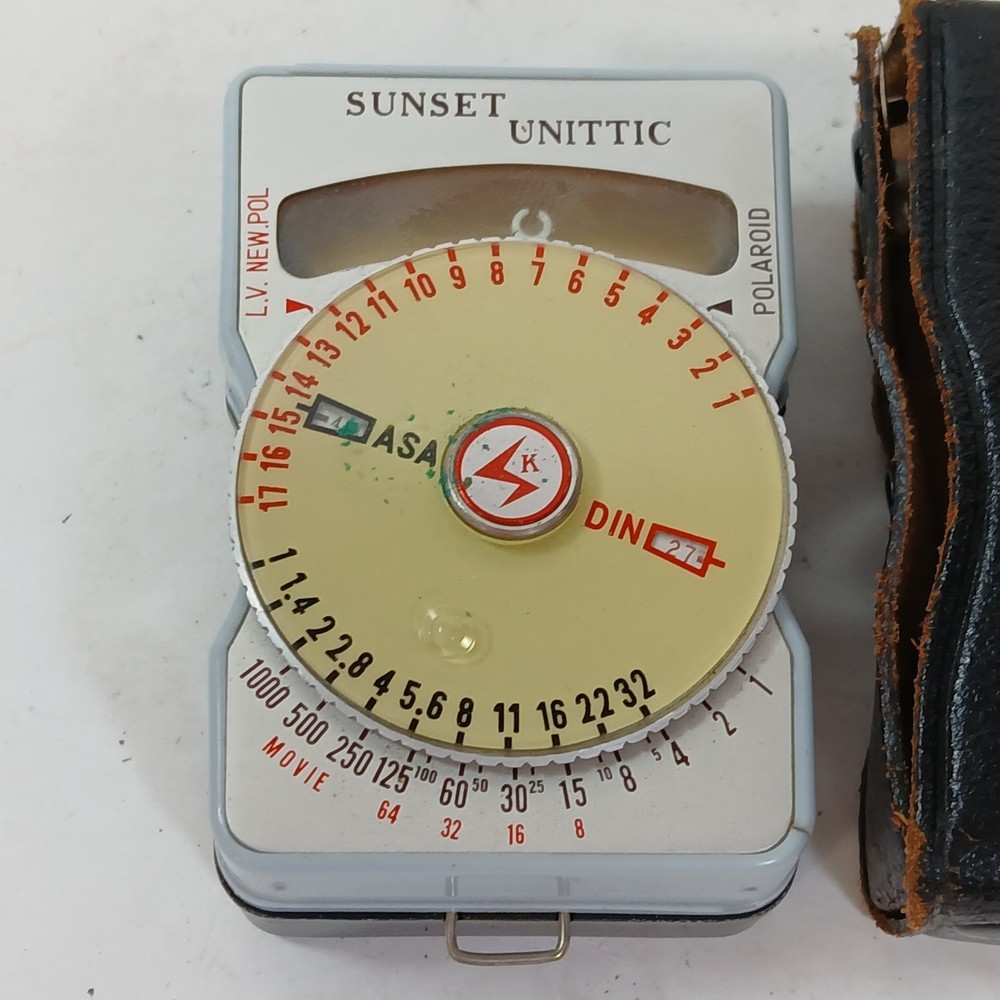 VINTAGE SUNSET UNITTIC MODEL 31 CAMERA LIGHT METER WITH CASE