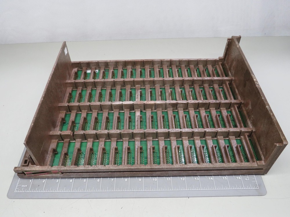 SOLECTRON NTBX32BA P0704312 MAINFRAME FOR CARDS T166330